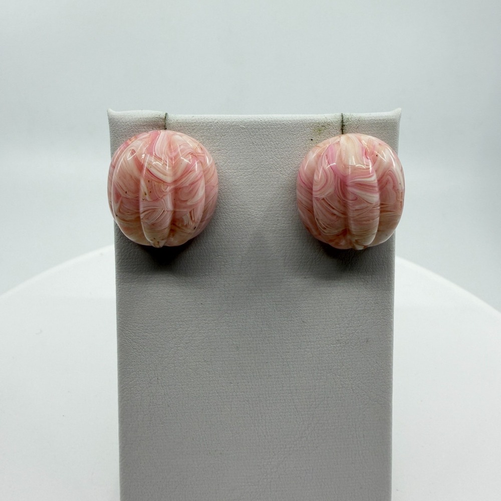 Pink Swirl Resin Stud Earrings Fluted Pumpkin Shape Retro Coquette Style Boho